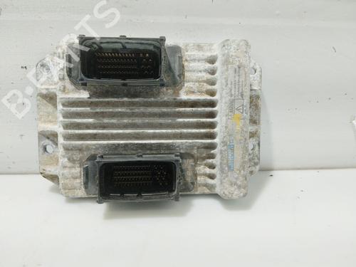 Computer motormanagement OPEL MERIVA A MPV (X03) 1.7 CDTI (E75) (100 hp) 31098674