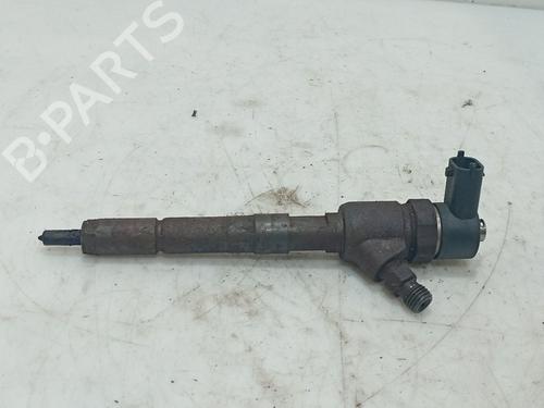 Inyector Inyector FIAT GRANDE PUNTO (199_) 1.3 D Multijet (75 hp) 37419805 37419805