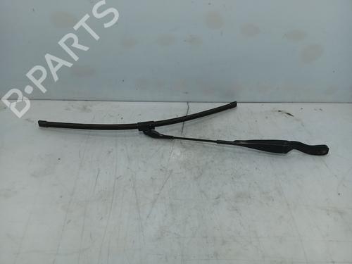 Used Front windshield wiper arm Front windshield wiper arm 36805161 36805161