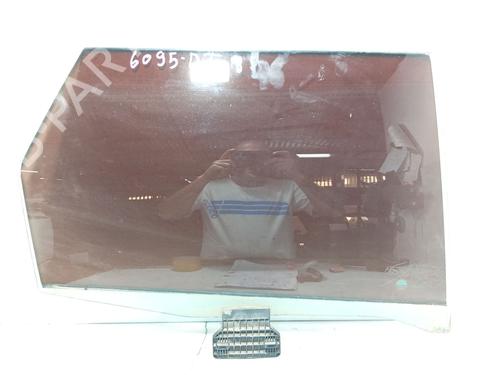 Used Rear right door window Rear right door window 36832788 36832788