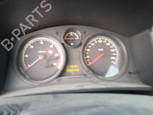 Fuse box OPEL ZAFIRA / ZAFIRA FAMILY B (A05) 1.9 CDTI (M75) | BP19007564E1 