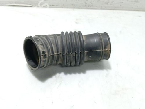 Used Pipe FORD FIESTA Box Body/MPV (J5_, J3_) 1.4 i (90 hp) 31105518