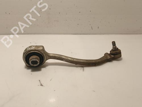 Venstre fortil bærearm MERCEDES-BENZ C-CLASS (W203) C 180 (203.035) (129 hp) 31110132