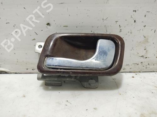 Venstre fortil invendig håndtag MITSUBISHI PAJERO CLASSIC (V2_W, V6_W, V7_W) 2.5 TD (V24W) (115 hp) 31106082
