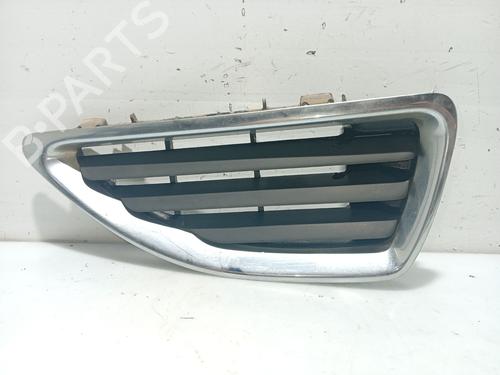 Used Grille RENAULT MEGANE I Classic (LA0/1_) 1.6 16V (LA00, LA04, LA0B, LA11, LA16, LA19, LA1J, LA1K,... (107 hp) 31105461