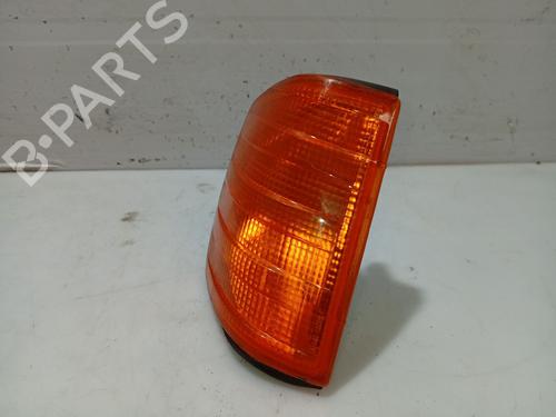 Used Right front indicator MERCEDES-BENZ 190 (W201) D 2.5 (201.126) (90 hp) 31104060