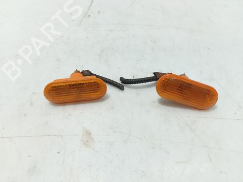 Used Left front indicator FORD FOCUS C-MAX (DM2) 1.6 TDCi (109 hp) 31111071