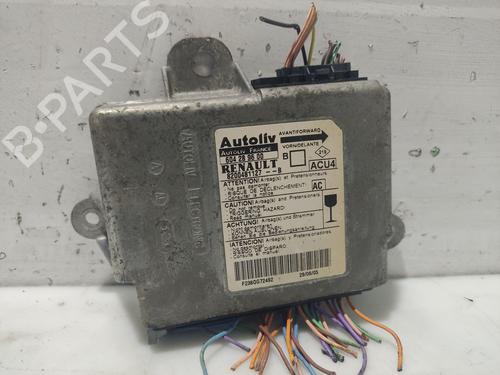 Airbag styreenhed RENAULT MEGANE II (BM0/1_, CM0/1_) 1.5 dCi (BM0F, BM0T, BM2B, CM0F, CM0T) (82 hp) 31100845