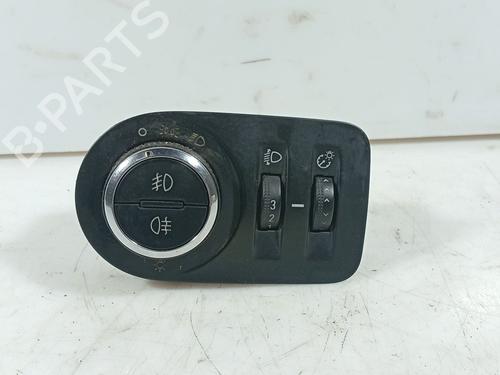 Used Headlight switch Headlight switch OPEL CORSA D (S07) 1.3 CDTI (L08, L68) (75 hp) 40199152 40199152