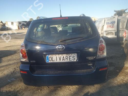 Right front fog light TOYOTA COROLLA Verso (ZER_, ZZE12_, R1_) 2.2 D-4D (AUR10_, AUR10R) | BP23218471C31 