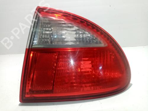 Used Right taillight Right taillight 18993117 18993117