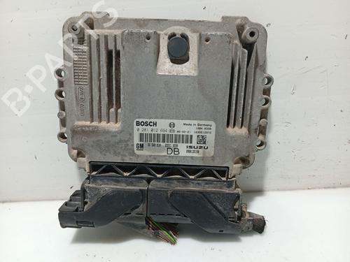 Used Engine control unit (ECU) OPEL ASTRA H (A04) 1.7 CDTI (L48) (100 hp) 31105051