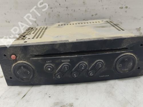Used Radio RENAULT MEGANE II (BM0/1_, CM0/1_) [2001-2012]  31100312