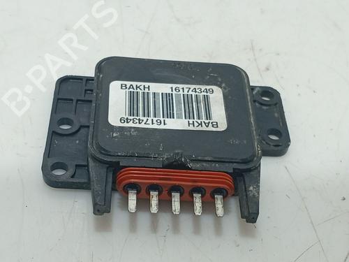 Used Electronic module Electronic module OPEL CORSA B (S93) 1.4 i (F08, F68, M68) (60 hp) 33281734 33281734