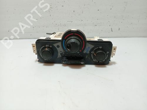 Airco bedieningspaneel RENAULT SCÉNIC II (JM0/1_) 1.9 dCi (JM0G, JM12, JM1G, JM2C) (120 hp) 31101832