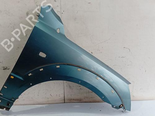 Used Right front fenders KIA SORENTO I (JC) 2.5 CRDi 4WD (140 hp) 31249971