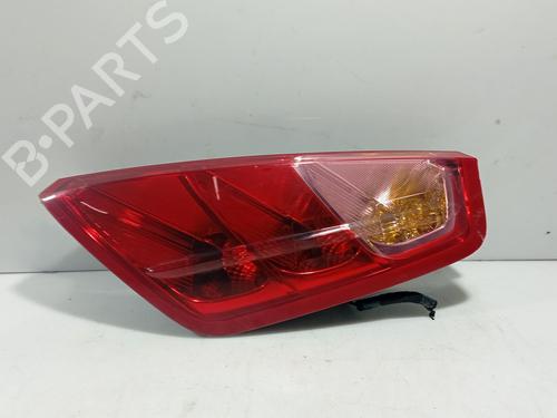 Używane Lampa tylna prawa Lampa tylna prawa FIAT GRANDE PUNTO (199_) 1.4 16V (199BXG1B, 199AXG1B) (95 hp) 37607379 37607379