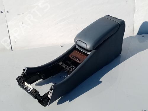 Console centrale MERCEDES-BENZ C-CLASS (W203) C 180 (203.035) (129 hp) 19430133