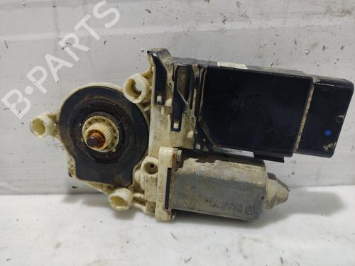 Portierruitmotor rechtsvoor VW GOLF IV (1J1) 1.9 TDI (110 hp) 31103060