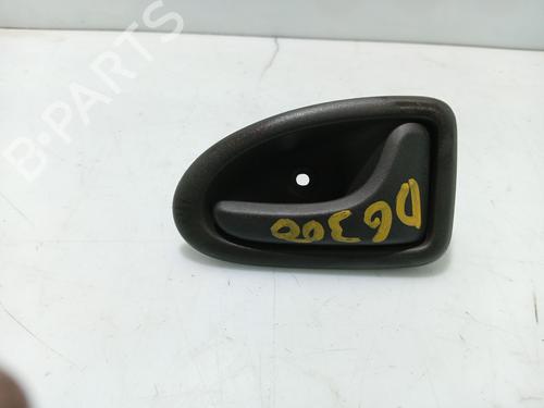 Poignée intérieure avant droite RENAULT SCÉNIC I MPV (JA0/1_, FA0_) 1.9 dTi (JA0N) (98 hp) 31111240