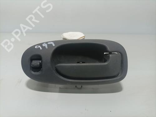 Used Front right interior door handle Front right interior door handle CHRYSLER SEBRING (JR) 2.7 V6 24V (203 hp) 36561799 36561799