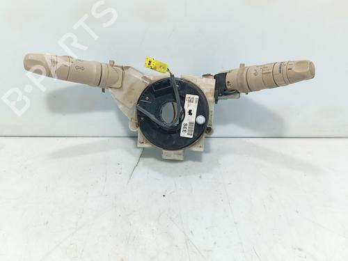 Used Steering wheel controls NISSAN MICRA III (K12) 1.5 dCi (82 hp) 32424779