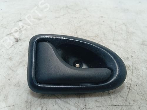 Used Front left interior door handle Front left interior door handle 37173568 37173568