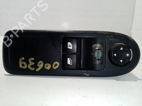 left-front-window-switch-citroen-c3-ii-sc_-96637530xt-2009-19009927 main image