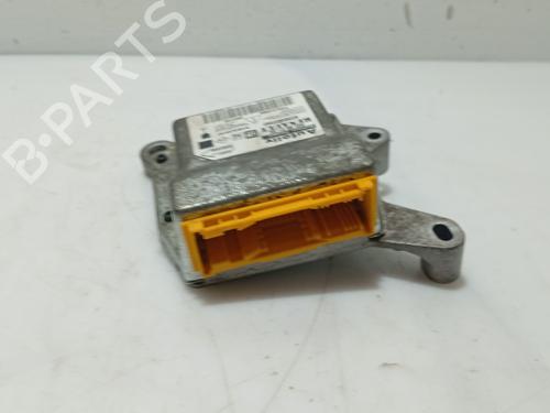 Used ECU airbags RENAULT TRAFIC II Van (FL) [2001-2026]  31809817