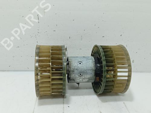 Used Heater blower motor MERCEDES-BENZ E-CLASS (W124) E 300 D (124.131) (136 hp) 32303919