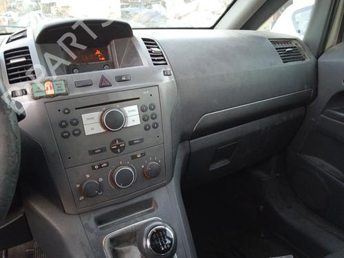 Fuse box OPEL ZAFIRA / ZAFIRA FAMILY B (A05) 1.9 CDTI (M75) | BP19007564E1 