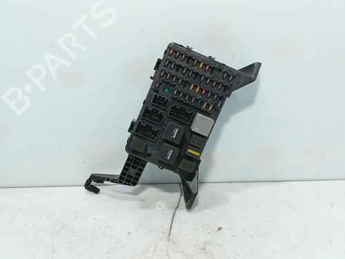Used Fuse box Fuse box FORD MONDEO III Saloon (B4Y) 2.0 TDCi (130 hp) 36450980 36450980