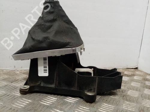 gear-lever-opel-corsa-d-s07-2006-2007-2008-2009-2010-2011-2012-2013-2014-2015-23542840 main image