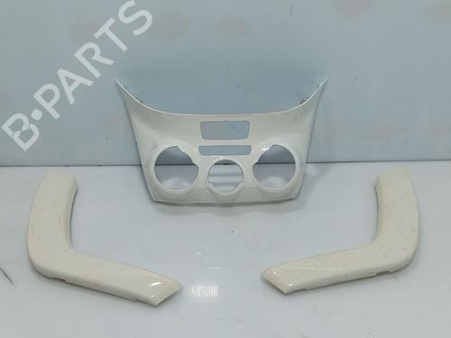 other-peugeot-208-i-ca_-cc_-2012-2013-2014-2015-2016-2017-2018-2019-2020-2021-37537261 main image