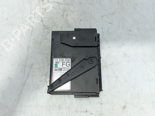 Used Electronic module Electronic module OPEL CORSA C (X01) 1.2 Twinport (F08, F68) (80 hp) 34693468 34693468