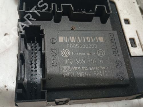 Right front window motor SEAT ALTEA (5P1) 2.0 TDI 16V | BP37602409E20 - Image 4