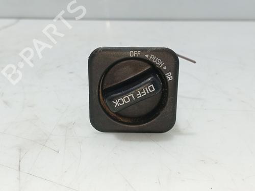 Interruttore TOYOTA LAND CRUISER 90 (_J9_) 3.0 TD (KZJ90_, KZJ95_, KZJ90R, KZJ95R, KZJ90W, KZJ95W) (125 hp) 32026461