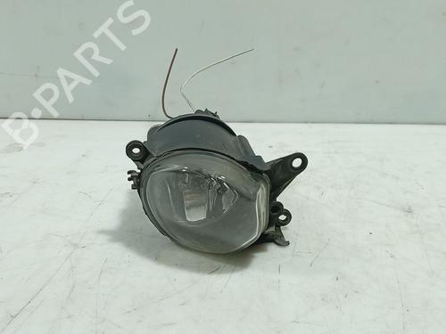 right-front-fog-light-audi-a4-b5-8d2-1994-1995-1996-1997-1998-1999-2000-2001-36105235 main image