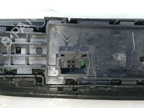 Left front window switch CITROËN C4 III (BA_, BB_, BC_) 1.2 PureTech 130 (BAHNSA, BAHNSB) | BP40280479I27 - Image 3