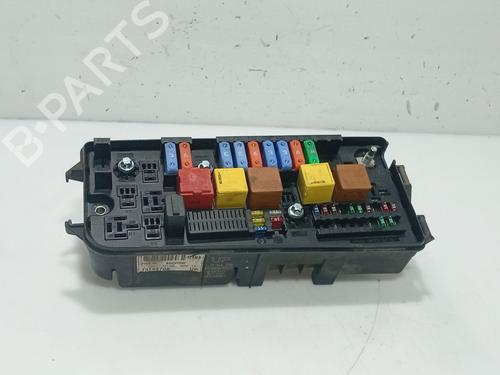 Used Fuse box Fuse box OPEL VECTRA C (Z02) 2.2 DTI 16V (F69) (125 hp) 33290594 33290594