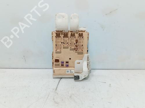 Used Fuse box Fuse box TOYOTA AURIS (_E18_) 1.4 D-4D (NDE180_, NDE180R) (90 hp) 34383073 34383073