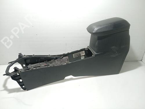 Mittelkonsole TOYOTA AURIS Estate (_E18_) 1.8 Hybrid (ZWE186_, ZWE186R, ZWE186H) (136 hp) 31102222