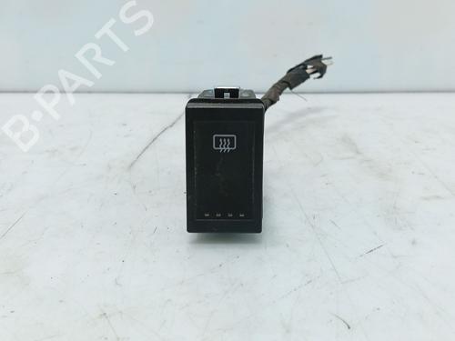 Used Switch Switch VW TRANSPORTER T4 Van (70A, 70H, 7DA, 7DH) 2.5 TDI (102 hp) 33422444 33422444