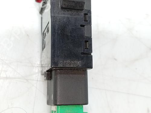 Warning switch KIA CERATO I Saloon (LD) | BP36105917I22 - Image 2