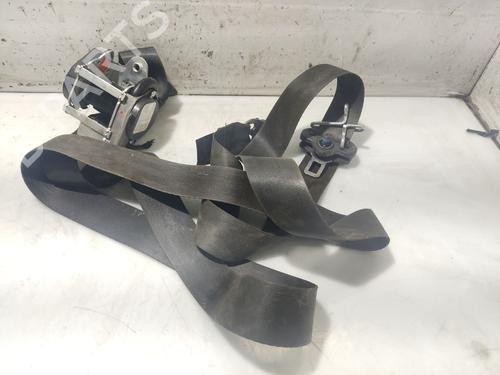 Used Front left seatbelt FORD FOCUS III Saloon 1.6 Ti (125 hp) 31099128