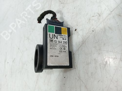 Used Antenna/Base Antenna/Base OPEL CORSA C (X01) 1.2 Twinport (F08, F68) (80 hp) 34693465 34693465