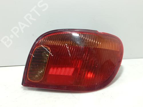 Used Right taillight Right taillight TOYOTA YARIS (_P1_) 1.3 (SCP12_, SCP13_, SCP12R, SCP13R) (87 hp) 33995261 33995261