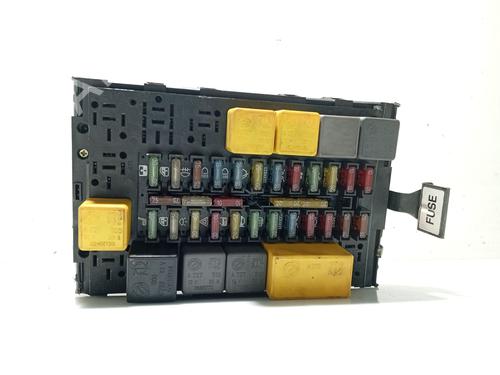 Used Fuse box Fuse box 31103664 31103664