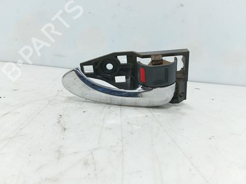 Used Front right interior door handle Front right interior door handle 38992598 38992598
