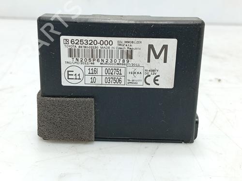 Used Electronic module Electronic module TOYOTA AURIS (_E18_) 1.4 D-4D (NDE180_, NDE180R) (90 hp) 34383081 34383081